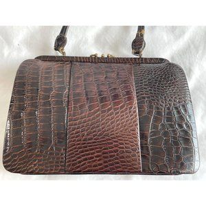 Vintage Womens Alligator Handbag Size-13" x 10" x 3". strap drop 6"